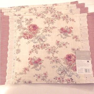 New 4Pack Fabric Placemats